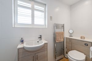 En-Suite- click for photo gallery